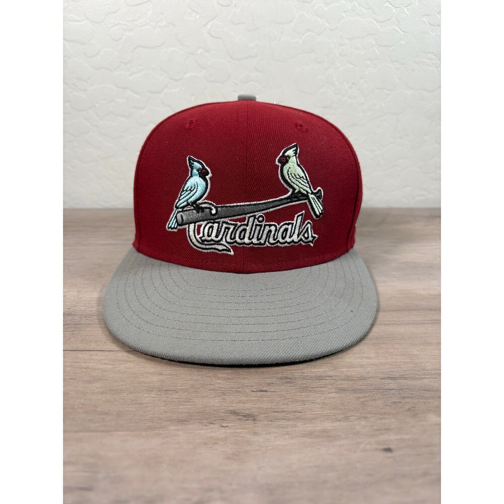 St Louis Cardinals Brick House Maroon New Era Fitted Men's Cap Size 7 3/8- EUC
